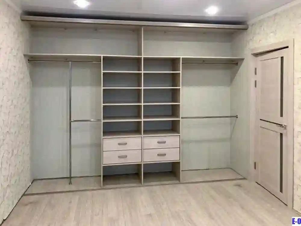 Встроенные шкафы Хофф